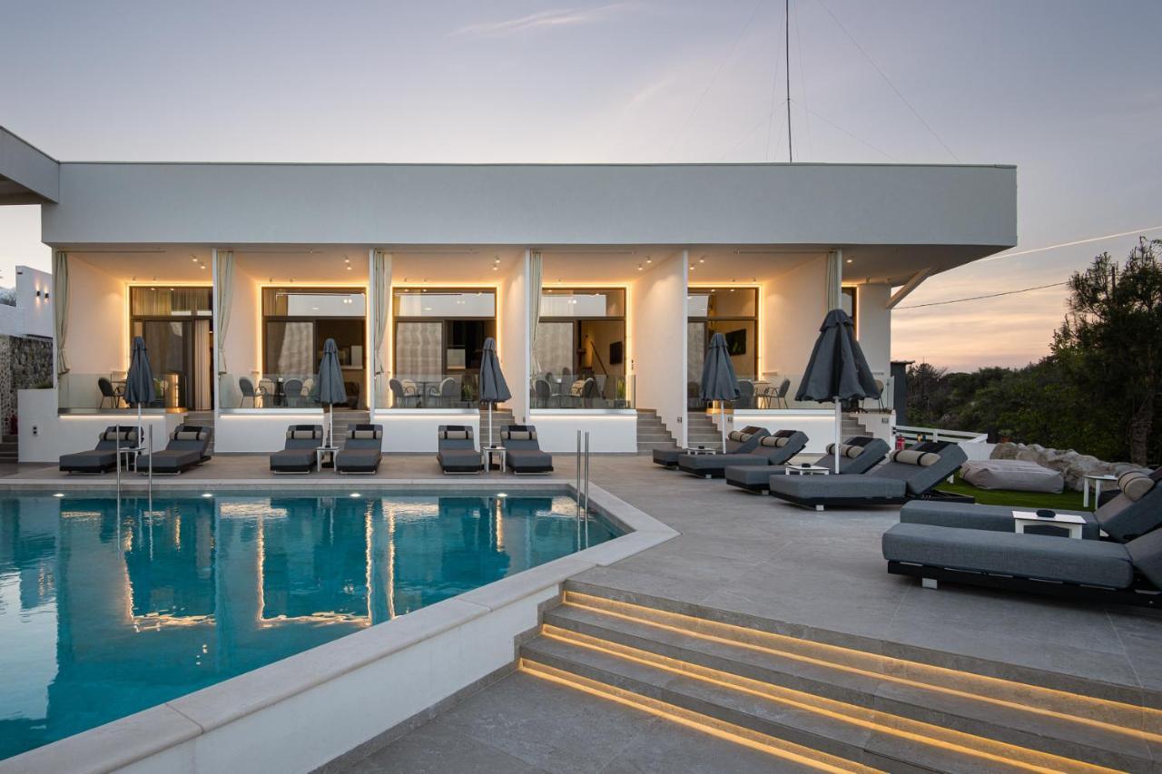Akrotiri Olympus Luxury Suites - Adults Only Plaka Exterior foto