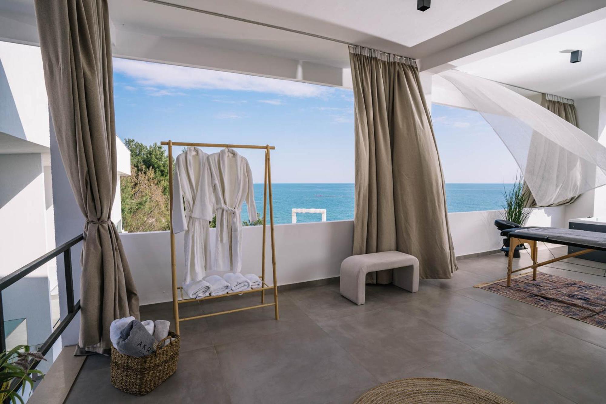 Akrotiri Olympus Luxury Suites - Adults Only Plaka Exterior foto