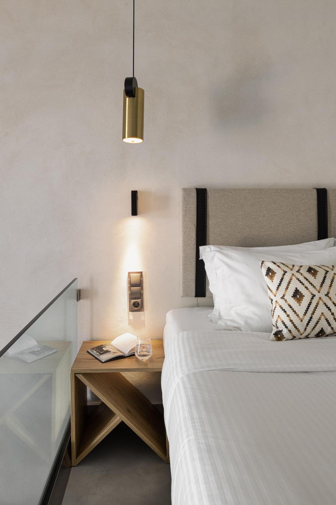 Akrotiri Olympus Luxury Suites - Adults Only Plaka Exterior foto