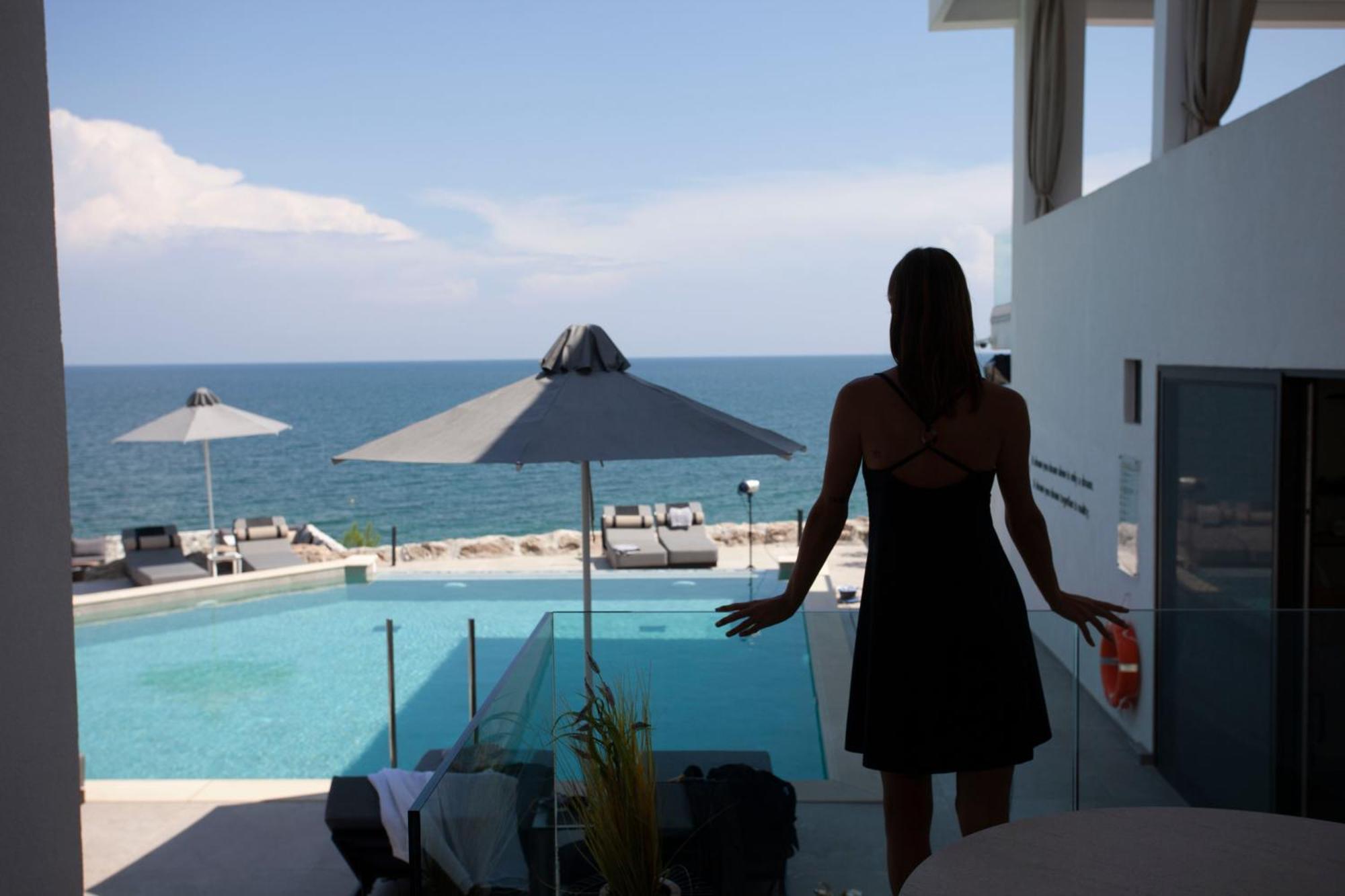 Akrotiri Olympus Luxury Suites - Adults Only Plaka Exterior foto
